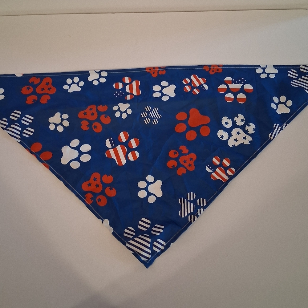 2 Patriotic Pet Bandanas - Picture 6 of 11